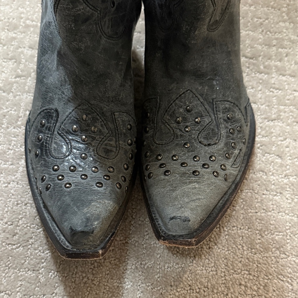 Corral Vintage Studded Black Western Boots - Picture 8 of 11